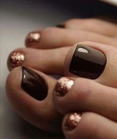 Pedicures Black Women, Summer Pedicures 2024, Fall Pedicure Ideas 2024, Gray Pedicure Toenails, Fall Toe Colors, Thanksgiving Toes, Fall 2024 Pedicure Colors, Pedicure Ideas Fall, Best Pedicure Colors