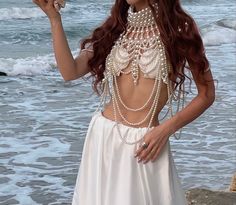 Mermaid Pearl Aesthetic, Sea Shell Costume, Mermaid Core Costume, Venus Costume Goddesses, White Siren Costume, Mermaid Inspired Photoshoot, Mermaid Look Outfit, Siren Halloween Costume Sea Witch, Siren Costume Aesthetic