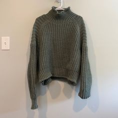 Nwt! Cute Oversized Look Green Is A Nice Muted Darker Sage Smoke Free Home I Also Have This In Cream - Check Out My Other Listing! Games Aesthetic, Flowy Cardigans, Red Knit Sweater, Bear Jacket, Green Turtle, Turtle Neck Sweater, Oversized Knitted Sweaters, Fuzzy Sweater, Cotton Pullover