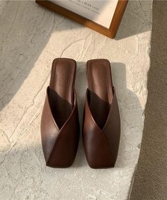 Stylish Chocolate Flat style slippersMade of:-Faux Leather Upper.-Rubber sole-Faux Leather cushioned insole. Web Dress, Brown Wedge Sandals, Floppy Sun Hats, Brown Cowhide, Chunky High Heels, Tassel Drop Earrings, Silver Sandals, Girly Shoes, Leather Cushion