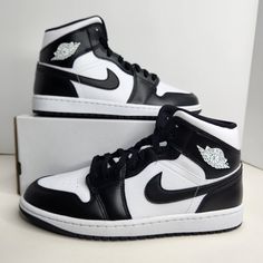 Air Jordan 1 Mid Size 11 Women / Size 9.5 Men White/Black-White Sku: Dv0991-101 100% Authentic Brand New With Box (Box Is Missing Lid) Any Questions? Make Sure To Ask Price Firm Black Air Jordans 1, Air Jordan Black And White Outfit, Cute Black Shoes For Women, Air 1 Jordans, Jordan 1s Black And White, Air Jordans Black And White, Black And White Shoes Women, Panda Jordans, White And Black Jordans