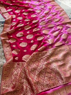 *FABRIC OF SAREE*- pure Khaddi Georgette  *_Fabric of blouse_* - contrast Pure khaddi Georgette   *WORK* -  golden  Banarasi  zari woven           length: 5.50 Meters || Blouse fabric length: 1.00 Meter  ✅ Occasion: Festival Special | Indian Wedding | Engagement Ceremony | Award Ceremony and Business Functions | Partywear | Sangeet wear | Christmas Day | Haldi wear | Mothers day special | Baby-Shower wear | Bridesmaid Saree blouse stitching available but extra charge will be applicable Benarasi Saree Georgette, Peach Semi-stitched Georgette Saree, Benares Georgette Sarees, Bottle Green Saree, Khadi Chiffon Banarasi Saree, Khadi Banarasi Georgette Saree, Haldi Wear, Khaddi Georgette Saree, Saree Bluse