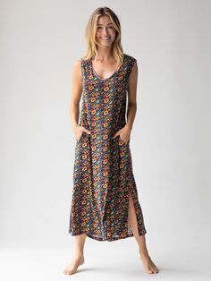 Hangout Midi Dress - Navy Olive-view 1 Boho Midi Dress, Navy Midi Dress, Shirt Dress Style, Cotton Midi Dress, Floral Print Maxi Dress, Green Midi Dress, Natural Life, Knit Midi, Knit Midi Dress