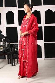 Red kurta with zardosi and zari embroidery in floral pattern. Paired with an embroidered sharara in floral pattern. - Aza Fashions Embroidered Sharara, Kurta Sharara Set, Red Kurta, Kurta Sharara, Zari Embroidery, Sharara Set, Fashion App, Set For Women, Aza Fashion