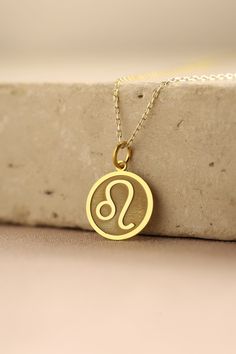 Gold Leo Zodiac Pendant - Leo Zodiac Gold Necklace ● Material of pendant: Solid Gold 14k ( REAL GOLD ) ● Metal Stamp: 14k ( REAL GOLD ) ● The pendant is available in 5 sizes: - 12,7 mm / 0.5 inches (Diameter) - 14,0 mm / 0,55 inches ( Diameter ) In the photos - 15,3 mm / 0.6 inches ( Diameter ) - 16,5 mm / 0,65 inches ( Diameter ) - 19,1 mm / 0,75 inches ( Diameter ) ( In the photos the size is 14mm / 0.55 inches Diameter ) ( Jump Ring inner diameter: 4 mm ) ● Material of chain: Solid gold 14k ( Lion Necklace Women, Leo Zodiac Necklace, Leo Pendant, Leo Jewelry, Pendant Delicate, Leo Necklace, Gold Finger Rings, Bff Jewelry, Zodiac Pendant Necklace