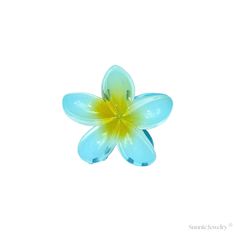 Description - Add the finishing touch to your outfit with our new Hawaiian Hair Clips. An everyday must-have for all your beach adventures! …ok and a super cute Pinterest pic too. Stack flowers with our or the • Dimensions: 3.1 x 3.1 in • Durable glossy finish • Provides secure hold for all hair types • Comfortable - Available in 8 different Colors! Sunnie Jewelry 2024 Hawaiian Hair, Tropical Hair, Hawaiian Hairstyles, Jewelry 2024, Accessories Colorful, Bahama Blue, Hair Summer, Summer Essential, Every Color