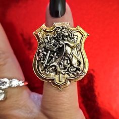 Authentic Art Arthur Pepper Lion Shield Crest Ring Size 3.5....Very Good Condition. Pepper Jewelry, Lion Shield, Lion Crest, Authentic Art, Ring Color, Womens Jewelry Rings, Silver Gold, Lion, Ring Size