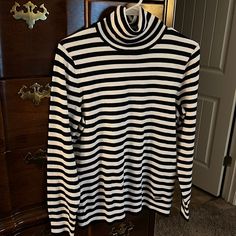 Nwt Tommy Hilfiger Long Sleeve, Black And White Striped Sweater. Brand New. Beautiful. Classic Black Tommy Hilfiger Top, Black And White Long Sleeve Tops For Fall, Tommy Hilfiger Black Tops For Fall, Black Tommy Hilfiger Tops For Fall, Tommy Hilfiger Black Long Sleeve Top, Classic Tommy Hilfiger Striped Tops, Tommy Hilfiger White Long Sleeve Tops, Casual Black And White Winter Tops, Classic Tommy Hilfiger Tops For Fall