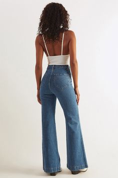 Highwaist Jean Outfits Flare, No Back Pocket Jeans, 7s Jeans, Rollas Jeans, Active Tights, Pocket Stitching, Western Jeans, Denim Sweater, Summer Swimwear