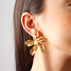 Gold Plated Earrings We use 18-24k Gold on Our Jewellery Our Whole Collection Made by Hand Free Nickel Big Stud Earrings, Silver Flower Earrings, Golden Earrings, Alloy Earrings, Gold Statement Earrings, Ear Cuffs, Big Earrings, Flower Earrings Studs, Stunning Earrings