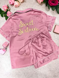 🌺FREE GIFT WRAPPING IN ORGANZA GIFT BAG!🌺 HIGHEST QUALITY Silky matte bridesmaid satin pajama sets are available in 14 colors. Get ready for those Instagram picture perfect moments! Relax, look pretty, and get pampered in these soft satin pajamas on your wedding day! These luxurious matte satin bridal party pjs are super soft and are the perfect bridal party gift and finishing touch to your bridesmaid proposal box! Five sizes to choose from including  small, medium, large, XL, 2XL and 3XL. The Rave Vibe, Sweet Sixteen Party, Birthday Sleepover, Sweet Sixteen Gifts, Satin Pyjama, Bridesmaid Satin, Bridal Pajamas, Pyjama Satin, Personalized Pajamas