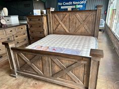 New York Rustic Bed in Barnwood Finish. Made of Solid Wood from Mexico that is sturdy Wooden Western Bed Frame, Log Headboard Ideas, Homemade Queen Bed Frame, Western King Bed Frame, Diy Rustic Bed Frame, Western Bed Frame, Farm House Bed, Diy Farmhouse Bed King, Diy Queen Bed Frame