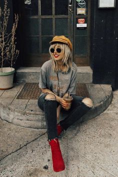 Nicole Alyse, Statement Boots, Black Pinterest, Cozy Oversized Sweaters, Oversized Sweater Outfit, Baker Boy, Summer Street