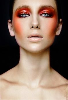 Plaisant et bizarre en même temps Extreme Make-up, Catwalk Makeup, Ballerina Makeup, Fashion Editorial Makeup