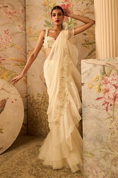 Dainty ivory draped sari and blouse Ivory Drapes, Saree Chiffon, Cut Work Blouse, Ridhi Mehra, Drape Sarees, Draped Saree, Ruffle Saree, Embroidered Crop Tops, Drape Saree