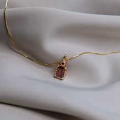 💎 Materials: 18k Gold Plated over Solid Sterling Silver Base: doesn't rust Cubic Zirconia Synthetic Ruby 📐 Length: 40cm + 5cm extension Red Sapphire Necklace, Gold And Ruby Jewelry, Rubies Aesthetic, Ruby Aesthetic, Gold Ruby Necklace, The Bling Ring, Romantic Jewelry, Romantic Jewellery, Garnet Necklace