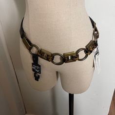 Suzi Roher Saks Fifth Avenue Ag W/Brown Tortoise Size Medium Belt New With Tag 2000 Belts, Unique Belts For Women, Belt Aesthetic, Conch Belt, Cool Belts, Unique Belts, Chunky Belt, Midnight Moon, Statement Belt