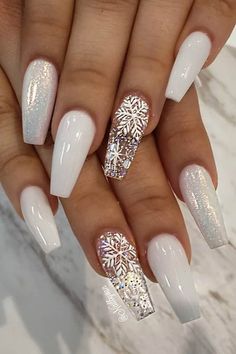 White Coffin Nails, White And Silver Nails, Winter Nails Acrylic, Cute Spring Nails, White Acrylic Nails, Fall Acrylic Nails, Snowflake Nails, Christmas Nails Acrylic, Winged Liner