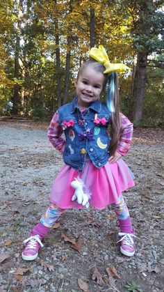 Diy Jojo Siwa Costume, Jojo Siwa Halloween Costumes, Jojo Siwa Costume, Costume Toddler Girl, Jojo Siwa Outfits, Cochella Outfits, Character Halloween Costumes, Halloween Costume Toddler Girl, Jojo Siwa Birthday