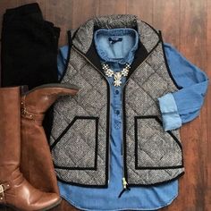 Herringbone Vest. Never Worn! Super Trendy. Fall Fitted Vest For Everyday, Herringbone Vest, Vest Outfit, Winter Mode, Chambray Dress, Vest Outfits, Mode Inspiration, Puffer Vest, Fall Winter Outfits