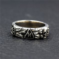 Product information: Material:Silver Style:Fashion Simple Features:Geometric Colour:Silver Width：8mm Packing list: Ring*1 Product Image: Punk Rings, Rings Hand, Sterling Silver Skull Rings, Silver Skull Ring, Mens Fashion Simple, European Women, Skull Jewelry, Jewelry For Men, Hand Jewelry