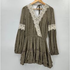 Ryu Anthropologie Blouse Women’s Long Sleeve Tiered Lace Light Brown Size S Nwt Has A Small Tear On The Lace Please See Pictures Casual Blouse With Lace Sleeves For Brunch, Fall Brunch Blouse With Lace Trim, Spring Beige Blouse With Lace Patchwork, Beige Blouse With Lace Patchwork For Spring, Cream Long Sleeve Dress With Lace Top, Casual Long Sleeve Dresses With Crochet Trim, Casual Lace Patchwork Blouse For Brunch, Casual Blouse With Lace Patchwork For Brunch, Beige Casual Blouse With Lace Patchwork