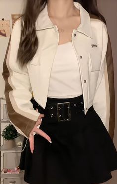 Korean Jacket Outfit, Korean Jacket, Girly Style Outfits, Streetwear Lifestyle, Design Makeup, Clothing Summer, Quick Outfits, Korean Fashion Trends, Instagram Beauty