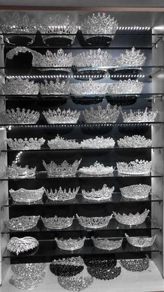 a display case filled with lots of glass dishes