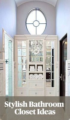 White bathroom closet with white drawers, mirrors on the doors and white towels. Linen Closet Design, Bathroom Linen Closet, Bathroom Shower Doors, Linen Closets, Bathroom Cabinets Designs, Closet Built Ins, White Closet, Bathroom Cabinetry, Linen Cabinets