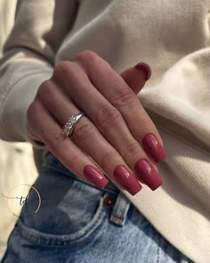 Nails Inspiration Square, Popular Nail Shapes, Round Square Nails, Square Gel Nails, Pink Tip Nails, Plain Nails, Solid Color Nails, Short Square Nails, Work Nails