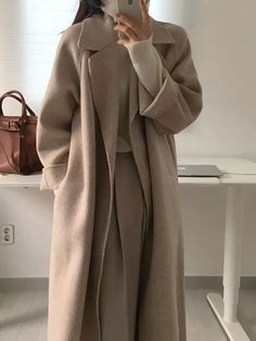 Length 53" Wool Coat , tie waist. fur collar very warm. Boho Winter Coat, Tan Wool Coat, Long Wool Coat Women, Woolen Coat Woman, Chic Outerwear, Coat With Belt, Chic Coat, Elegant Coats, Wool Overcoat