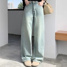 Craft of Weaving : TAT Season : All season Release Date : Spring 2024 Thickness : regular Age : MIDDLE AGE Place Of Origin : China (mainland) Model Number : XJ9874322 Style : Sweet Jeans Style : Wide leg pants Fit Type : LOOSE Fabric Type : Softener Decoration : Button,Pockets,Fake Zippers,Washed,Contrast Color Waist Type : high Closure Type : zipper fly Wash : Light,Bleach Wash Length : full length Material : COTTON,Polyester Gender : WOMEN Item Type : JEANS Elasticity : Medium Strecth 1. Choos High Waist Wide Leg Trousers, Stacked Jeans, Casual Autumn Outfits Women, Sweet Jeans, Loose Fabric, Pants Fit, Bleach Wash, Fashion Lighting, Casual Fall Outfits