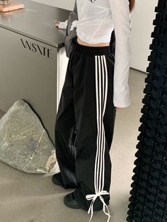 Machine wash and hang dry for optimal quality.Sizes usually run smaller than USA sizing, we recommend to size up once for correct sizing. Contact us for additional concerns. Baggy Pants Women, Sweatpants Streetwear, Korean Fashion Black, Streetwear Korean, Fake Life, Exercise Pants, Black Jogger Pants, Body Exercise, Y2k Fairycore