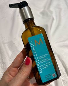 Loving the Moroccan oil treatment! 🌿 The scent is amazing, and it's done wonders for my hair ends. Just finished another bottle. #HairCare #MoroccanOil Moroccanoil Moroccan Oil Aesthetic, Morrocanoil Oil, Moroccan Oil Products, Moroccan Hair Oil, Moroccanoil Shampoo, Moroccan Oil Shampoo, Moroccan Oil Hair, Healthy Hair Routine, Oil Light