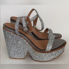 Free People Gramercy Glitter Metallic Platform Strap Sandals Size 40 Eu 9 9.5 Us In Excellent Condition Like New ( Never Worn ) Slim Glitter Straps Contrast A Bold Platform Sole On This Metallic, Open Toe Sandal - True To Size. - Open Toe - Metallic Construction - Buckle Strap Closure - Lightly Padded Footbed - Metallic Wrapped Platform Sole - Made In Spain - Approx. 5" Heel, 1.75" Platform. Mary Jane Shoes Black, Mary Jane Platform Shoes, Block Sandals, Suede High Heels, Platform Mary Janes, Flatform Sandals, Leather Platform Sandals, Platform Loafers, Free People Shoes