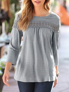 Title: Crew Neck Casual Loose Plain Lace Top QMN44 Decoration/Process:Lace Clothes Length:Mid-long Sleeve Length:Long sleeve Edition type:Loose Elasticity:Micro-Elasticity Silhouette:H-Line Thickness:Regular Size Type:Regular Size Material:Polyester Activity:Daily Neckline:Crew Neck Pattern:Plain Style:Casual Theme:Spring Color:Gray Size:S,M,L,XL,XXL Size Chart Size Length Bust cm inch cm inch S 67 26.4 98 38.6 M 68 26.8 102 40.2 L 69 27.2 106 41.7 XL 70 27.6 110 43.3 XXL 71 28 114 44.9 Lace Clothes, Fur Sliders, Plain Style, Lace Outfit, Spring Color, Red Stripe, Winter Outfits Women, Neck Pattern, Winter Outfit