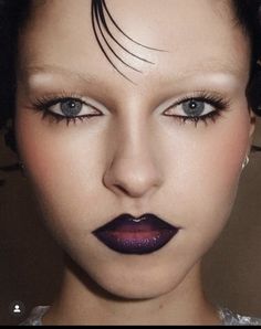 Rare Features, Minimalist Makeup, Alt Makeup, Retro Makeup, Avant Garde Makeup, Alternative Makeup, Gothic Makeup