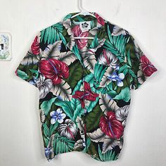 Top Rated VTG Hilo Hattie Women's Aloha Hawaiian Shirt Size S Button Down Floral Tropical, Womens Tops Hawaiian Shirts, Fashion Tops, Top Rated, Hawaiian Shirt, Womens Clothing Tops, Button Downs, Hawaii, Short Sleeves, Womens Tops