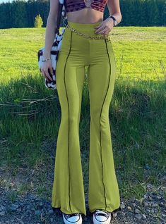 Boot Cut Leggings, Flared Trousers, Women Street, Flare Leg Pants, Bell Bottom Pants, Flare Trousers, Trouser Style, Green Pants, Slim Pants