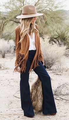 Western Style For Women Over 50, Fall 2024 Western Fashion Trends, Ranch Vacation Outfit, White Cowgirl Hat Outfit, Vegas Western Outfits, Beth Dutton Style Outfits, Formal Country Outfits Women, Western Inspired Outfits Women, Western Attire For Women