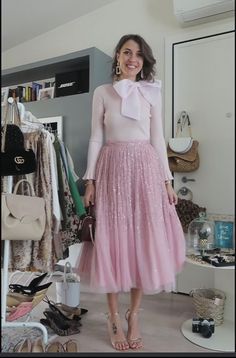 Pink Tulle Skirt Outfit, Sparkle Skirt Outfit, Pink Christmas Outfit, Pink Spring Outfits, Outfit Petite, Tulle Skirts Outfit, Pink Skirts, Pink Tulle Skirt, Career Outfits