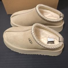 Suede Upper Foam Footbed The Ugg Logo Heat Embossed White Uggs, Tasman Uggs, Cute Uggs, Slippers Outfit, Ugg Tasman Slippers, Preppy Shoes, Nike Shoes Girls, Ugg Tasman, Cute Shoes Heels