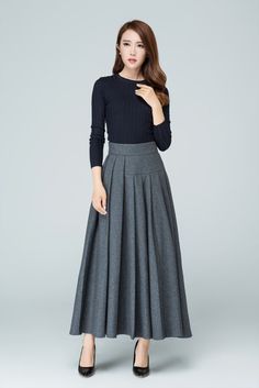 Wool skirt maxi skirt pleated skirt gift for women warm Pleated Skirt Winter, Pleated Outfit, Rok Midi, Warm Skirts, Pleated Fashion, Modele Hijab, Long Outfit, Skirt Styles, Long Skirt Fashion