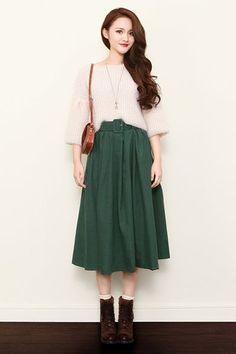 Retro High Waist Midi Skirt : The Art of Vintage-inspired & Cute Women's Clothing | Larmoni Mid Century Modern Wedding, Neutral Shirt, Instagram Pro, High Waist Midi Skirt, Feminine Shoes, Minako Aino, Christian Fashion, Skirts Midi High Waisted, Midi Skirts