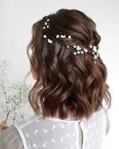 Ideas Bautizo, Sanggul Modern, Quinceanera Hairstyles, Shoulder Hair, Wedding Hair And Makeup, Shoulder Length Hair, Homecoming Hairstyles