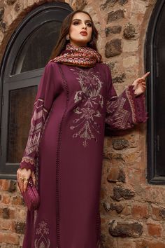 Elegant Purple Printed Lawn Suit, Elegant Digital Print Suits For Eid, Elegant Printed Unstitched Formal Suit, Elegant Printed Unstitched Suit For Formal Occasions, Elegant Formal Printed Unstitched Suit, Traditional Winter Unstitched Suit With Printed Motifs, Elegant Formal Suit With Printed Motifs, Winter Unstitched Suit With Printed Motifs, Traditional Printed Unstitched Suit For Formal Occasions