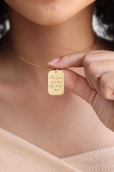 DOG TAG CHARM HANDWRITING NECKLACE- LOVED ONE'S HANDWRITING NECKLACE- HANDWRITING NECKLACE DETAILS: Material: .925 Sterling Silver - Color: Silver, Gold Filled, Rose Gold Filled *Gold Filled is made of thick 14k gold or rose gold layered on .925 sterling silver. - Pendant side: 16X25mm - Chain type: there are 5 kind of chain ( cable chain- figaro chain- mini link chain- Mariner Chain) - Chain Length: Select the length you want from the Length drop down menu. PERSONALIZATION You can choose the ch Charm Handwriting, Engraving Ideas, Handwriting Necklace, Handwriting Styles, Family Necklace, Figaro Chain, Signature Jewelry, Recycled Sterling Silver, Dog Tag