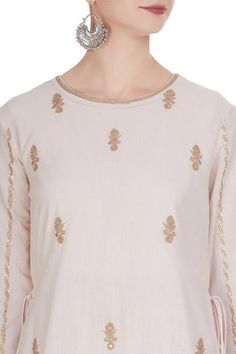 Shop for Punit Balana Pink Embroidered Kurta With Tiered Pleated Inner. for Women Online at Aza Fashions Elegant Fitted Blouse With Printed Motifs, Elegant Fitted Tops With Printed Motifs, Fitted Blouse With Printed Motifs And Straight Kurta Cut, Fitted Blouse With Printed Motifs In Straight Kurta Shape, Fitted Blouse With Printed Motifs In Straight Kurta Style, Elegant Cotton Tops With Printed Motifs, Elegant Fitted Kurta With Printed Motifs, Elegant Straight Kurta Top For Designer Wear, Elegant Designer Wear Straight Kurta Top