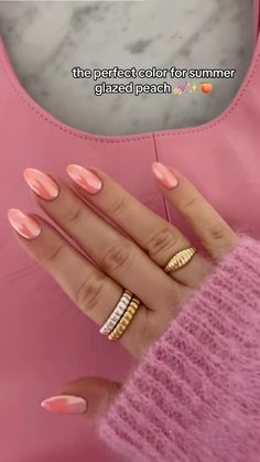 Simple Summer Nail Inspo Short Almond, Fun Pretty Nails, Calm Summer Nails, Nails That Make You Look Tan, Single Color Nail Ideas, Summer Nail Inspo 2024, Peach Chrome Nails, Coral Chrome Nails, Summer Nail Colors 2024