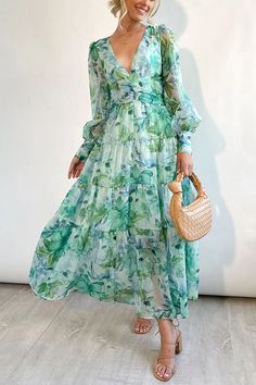 Floral Balloons, Boho Floral Maxi Dress, Outfit Wedding, Elegant Midi Dresses, Maxi Robes, Maxi Dress Green, Glam Dresses, Long Sleeve Maxi, Guest Outfit